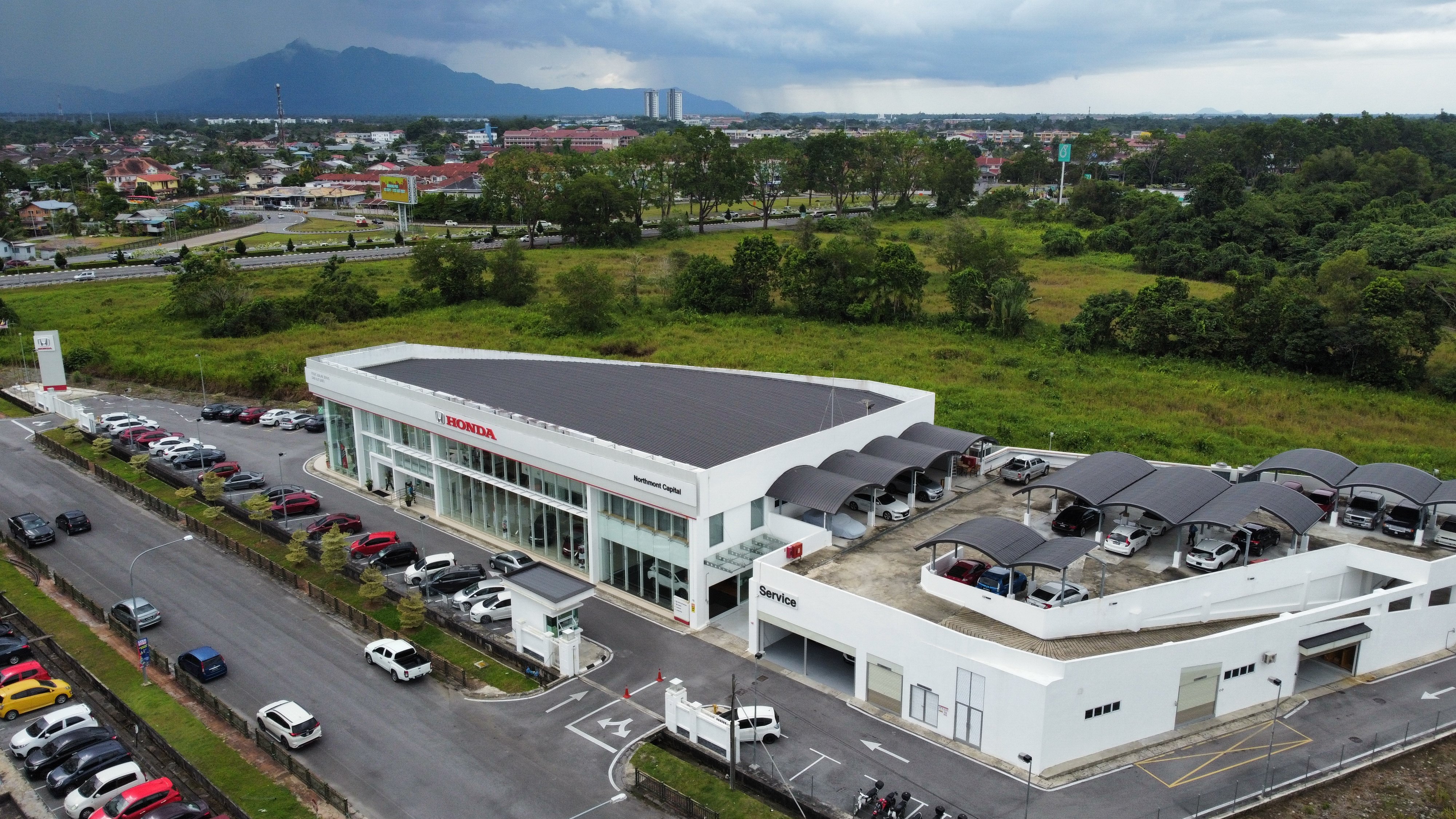 Honda Malaysia Opens Its Biggest 3S Centre In Kuching - thumbnail
